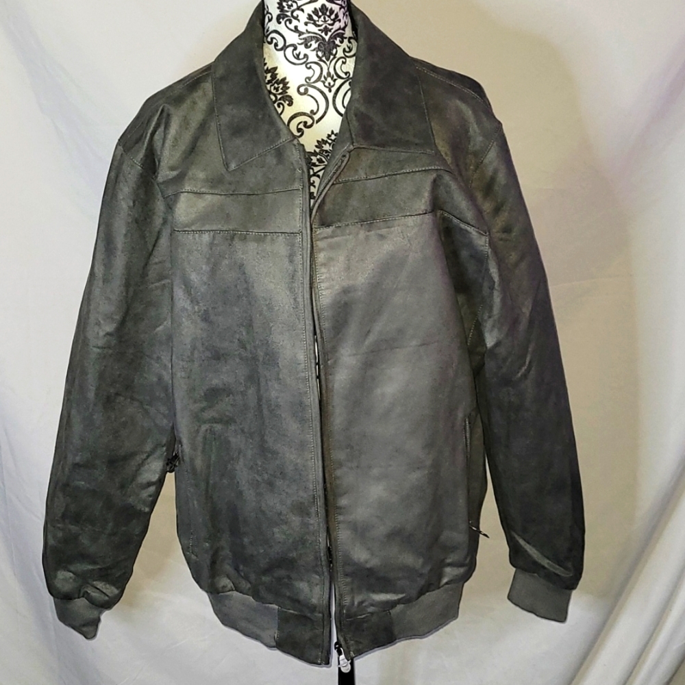 Men's Jacket - Picture 2 of 5